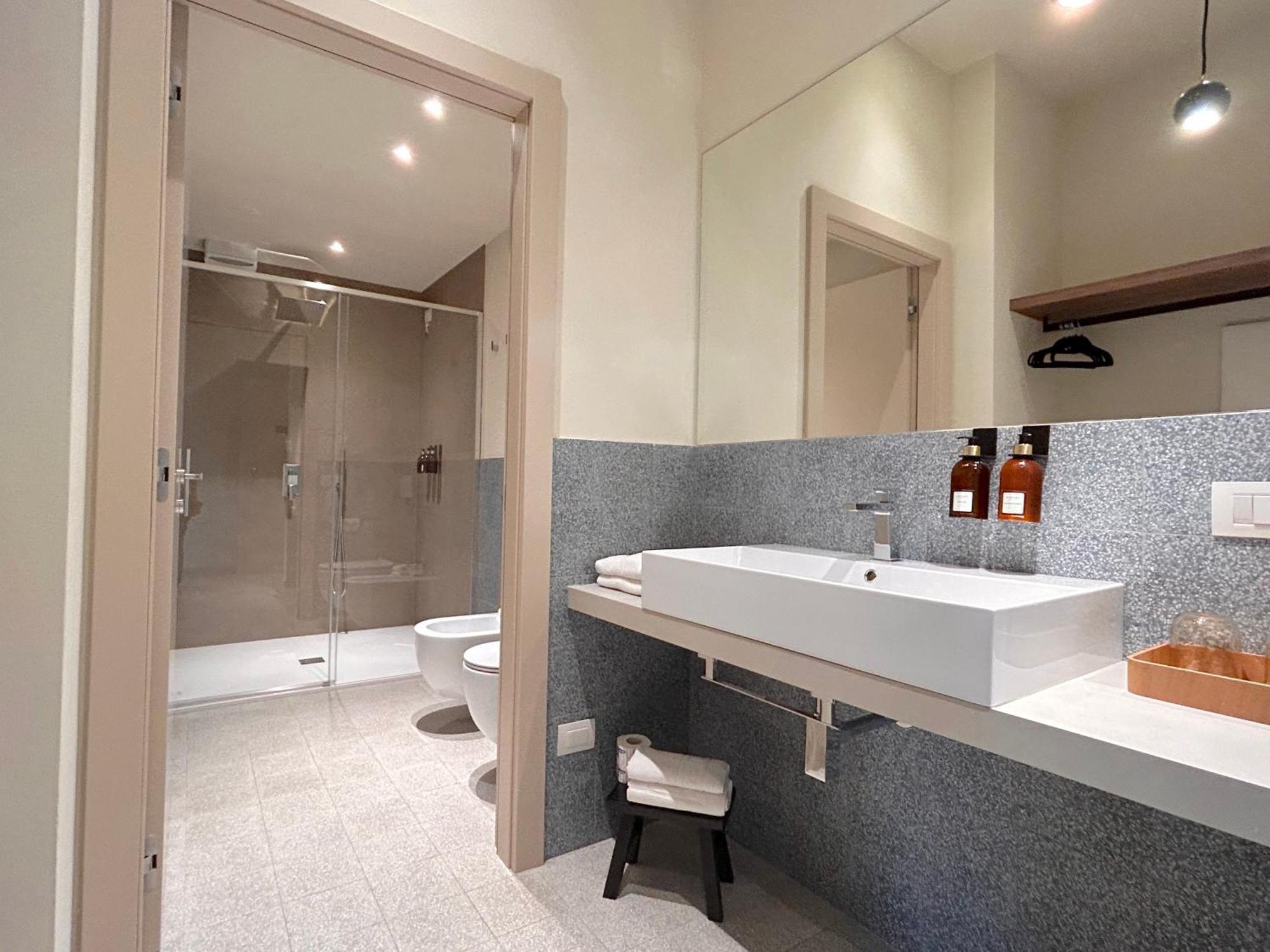 The Lake Suites Com - Luxury Stay In Lazise Esterno foto