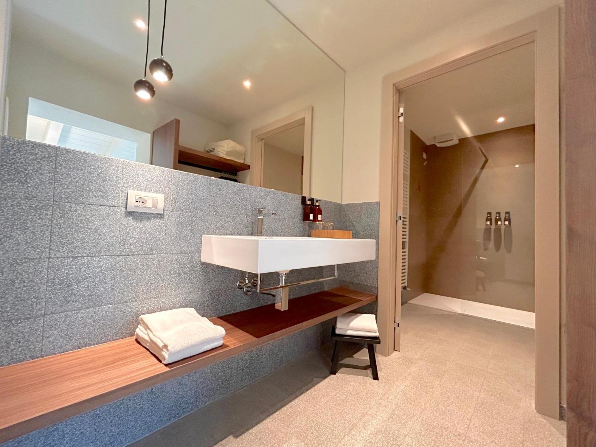 The Lake Suites Com - Luxury Stay In Lazise Esterno foto